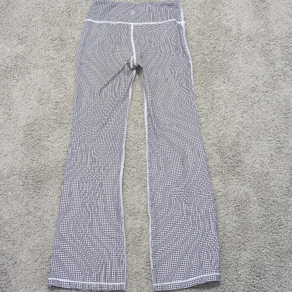Athleta Girl High Rise Chit Chat Flare Workout Pants Houndstooth Checkered Sz 14